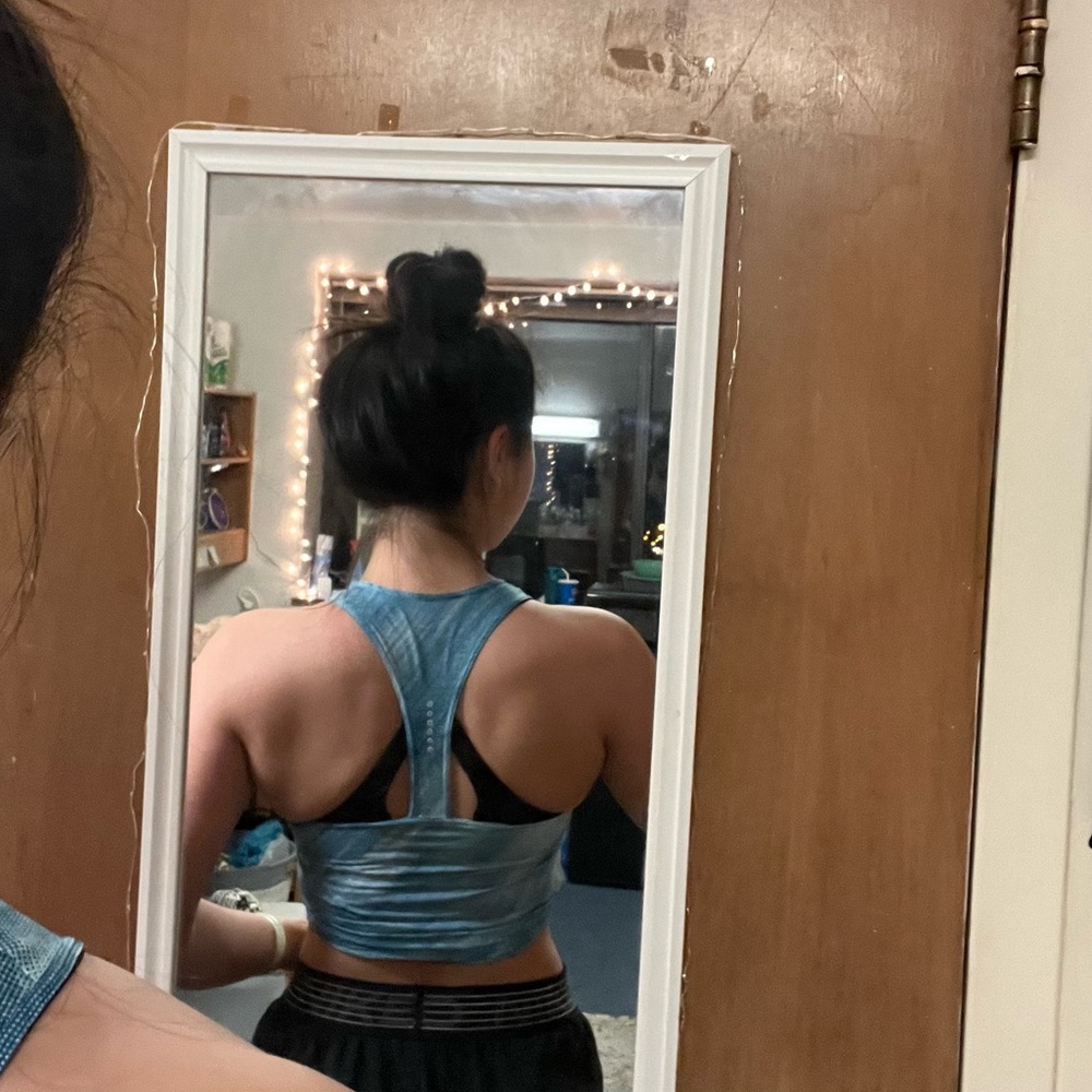 NIKE WORKOUT TOP